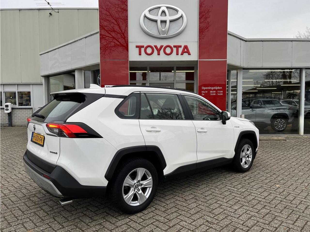 Toyota RAV4 2.5 Hybrid Active | NL-auto | Navigatie | Parkeersensoren | Camera