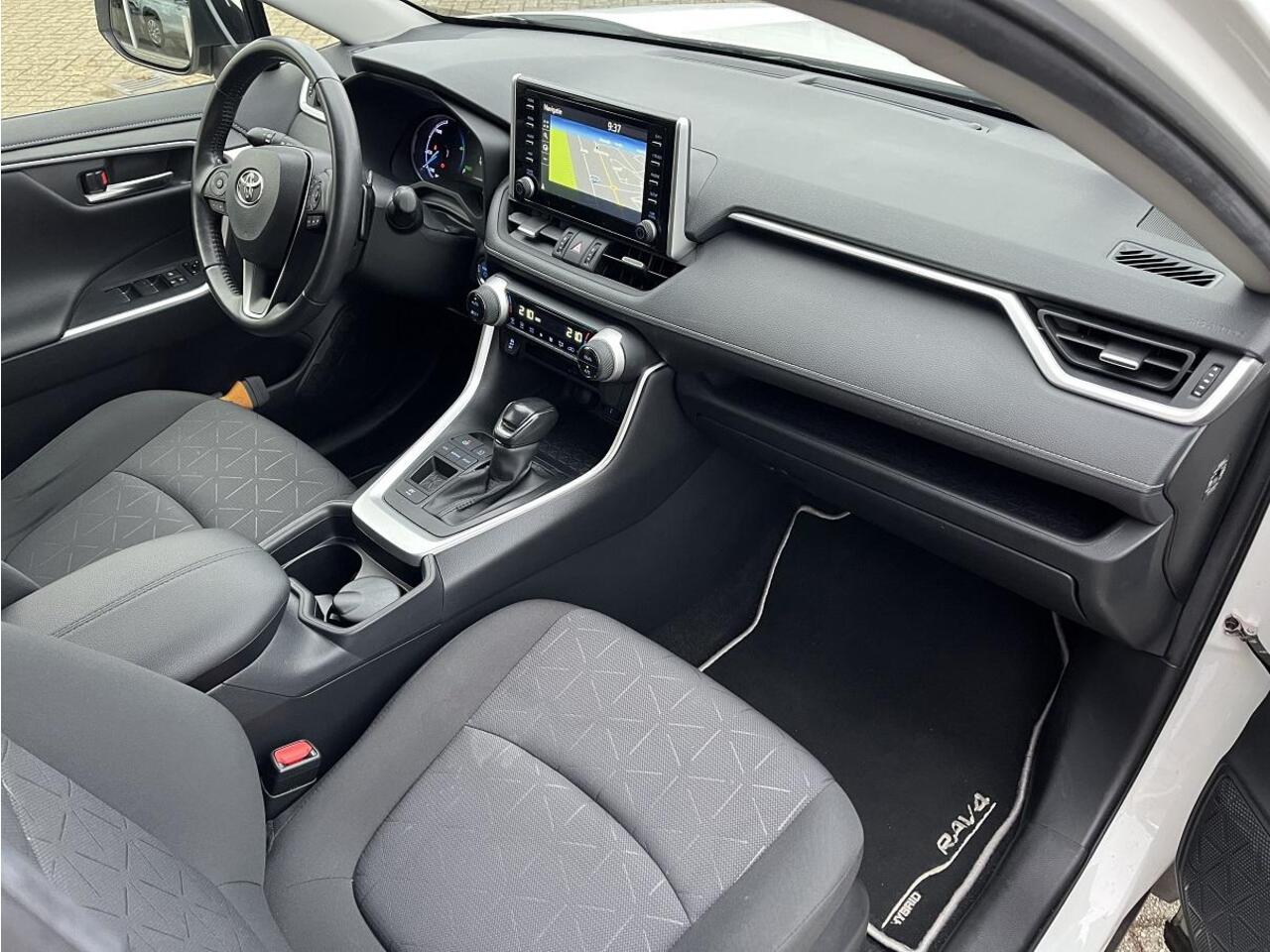 Toyota RAV4 2.5 Hybrid Active | NL-auto | Navigatie | Parkeersensoren | Camera