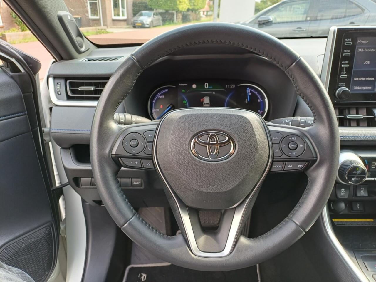 Toyota RAV4 2.5 Hybrid Bi-Tone
