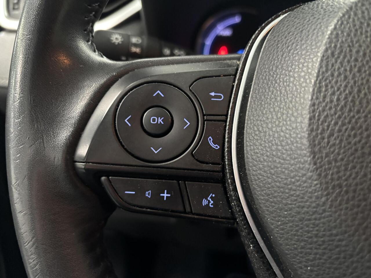 Toyota RAV4 2.5 Hybrid Business Plus + Trekhaak, netee auto met slechts 88000 km!