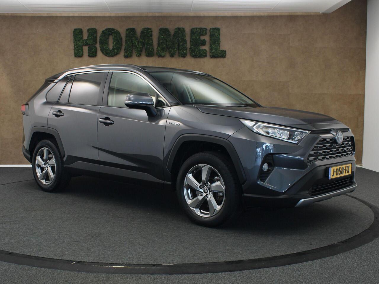 Toyota RAV4 2.5 Hybrid Style - ORIGINEEL NEDERLANDSE AUTO - AFNEEMBARE TREKHAAK (800KG GEREMD) - ELEKTRISCHE ACHTERKLEP - VOORSTOELEN VERWARMD - APPLE CARPLAY/ANDROID AUTO - CRUISE CONTROL ADAPTIEF - KEYLESS ENTRY/START - ACHTERUITRIJCAMERA