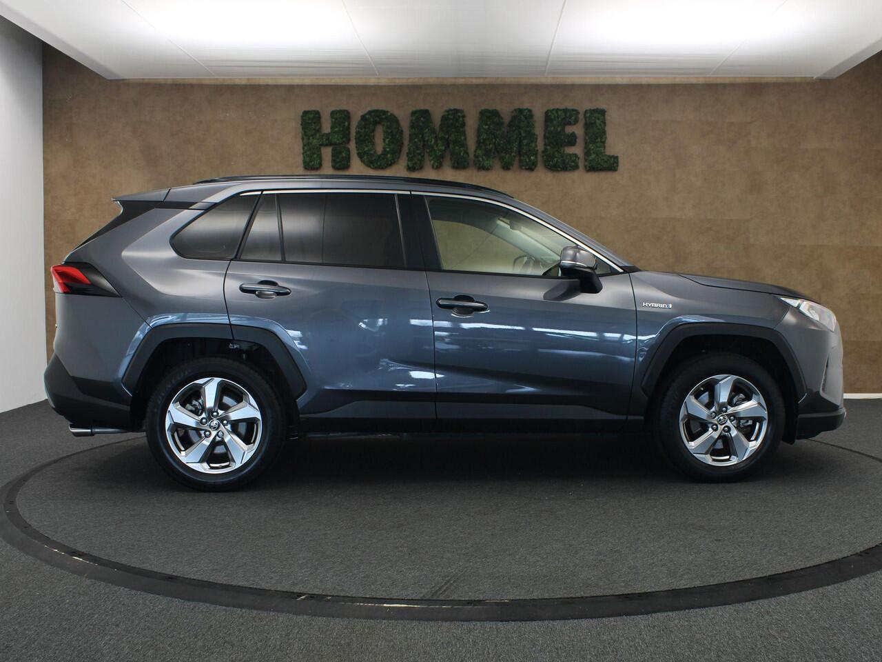 Toyota RAV4 2.5 Hybrid Style - ORIGINEEL NEDERLANDSE AUTO - AFNEEMBARE TREKHAAK (800KG GEREMD) - ELEKTRISCHE ACHTERKLEP - VOORSTOELEN VERWARMD - APPLE CARPLAY/ANDROID AUTO - CRUISE CONTROL ADAPTIEF - KEYLESS ENTRY/START - ACHTERUITRIJCAMERA