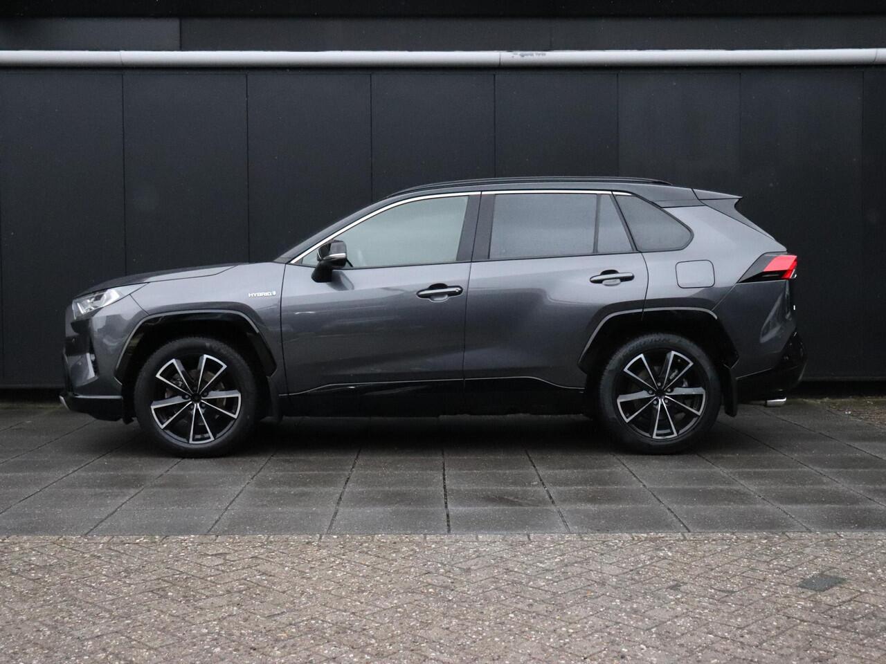 Toyota RAV4 2.5 Hybrid Bi-Tone | LEDER | PANO-DAK | TREKHAAK | CAMERA | JBL AUDIO | STOELVERW. | CRUISE | NAVI |