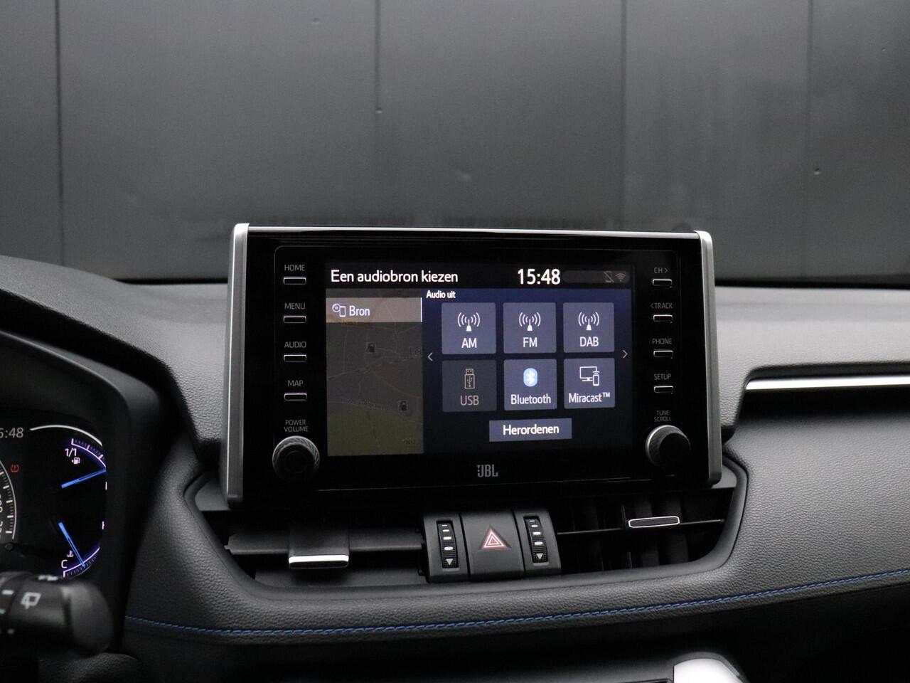 Toyota RAV4 2.5 Hybrid Bi-Tone | LEDER | PANO-DAK | TREKHAAK | CAMERA | JBL AUDIO | STOELVERW. | CRUISE | NAVI |