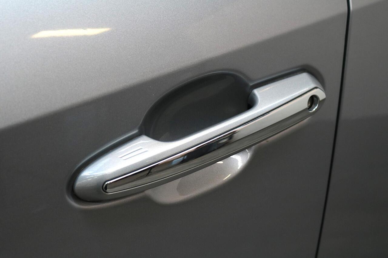 Toyota RAV4 2.5 Hybrid Executive Limited, Premium Pack, Licht grijs leder