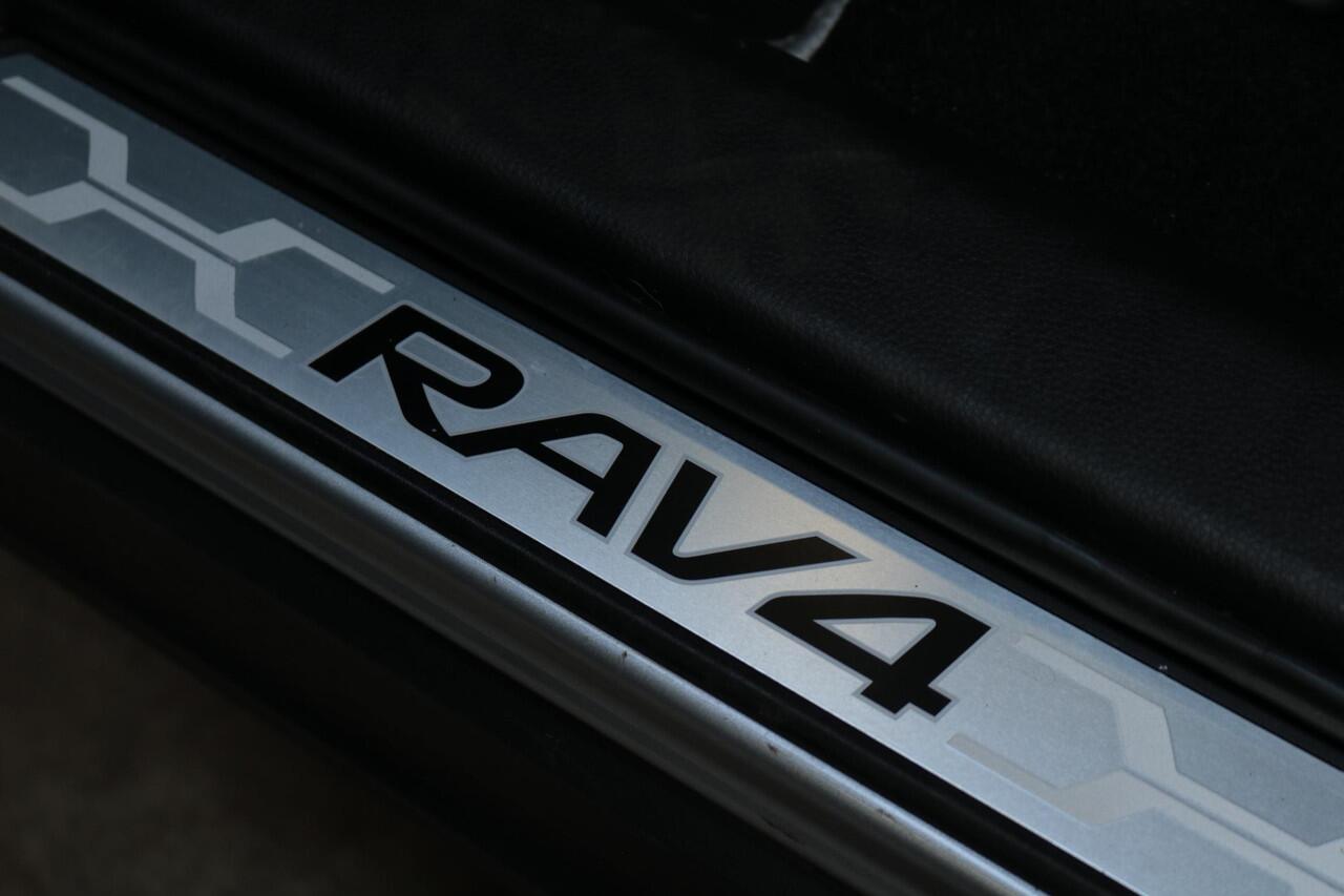 Toyota RAV4 2.5 Hybrid Executive Limited, Premium Pack, Licht grijs leder