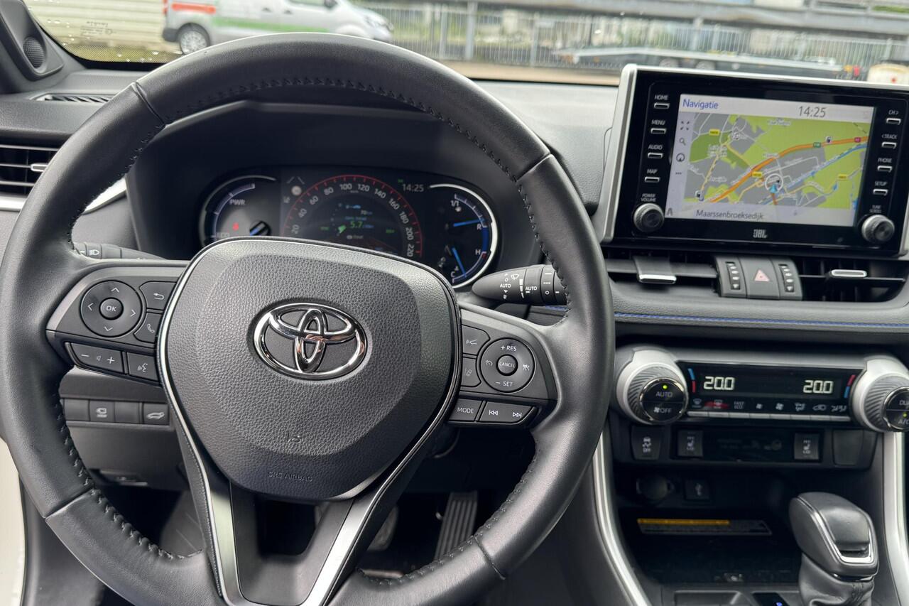 Toyota RAV4 2.5 Hybrid AWD Bi-Tone Navigatie, Dodehoekdetectie, 360" Camera, JBL, Stoelverwarming