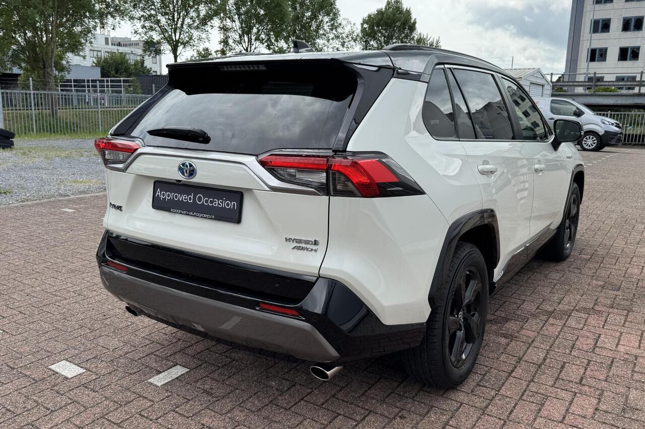Toyota RAV4 2.5 Hybrid AWD Bi-Tone Navigatie, Dodehoekdetectie, 360" Camera, JBL, Stoelverwarming