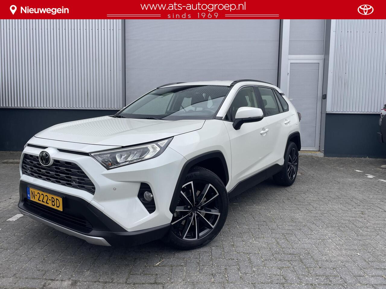 Toyota RAV4 2.0 VVT-iE Business | Benzine hangeschakeld | 2000 KG Trekgewicht | All Season Banden |