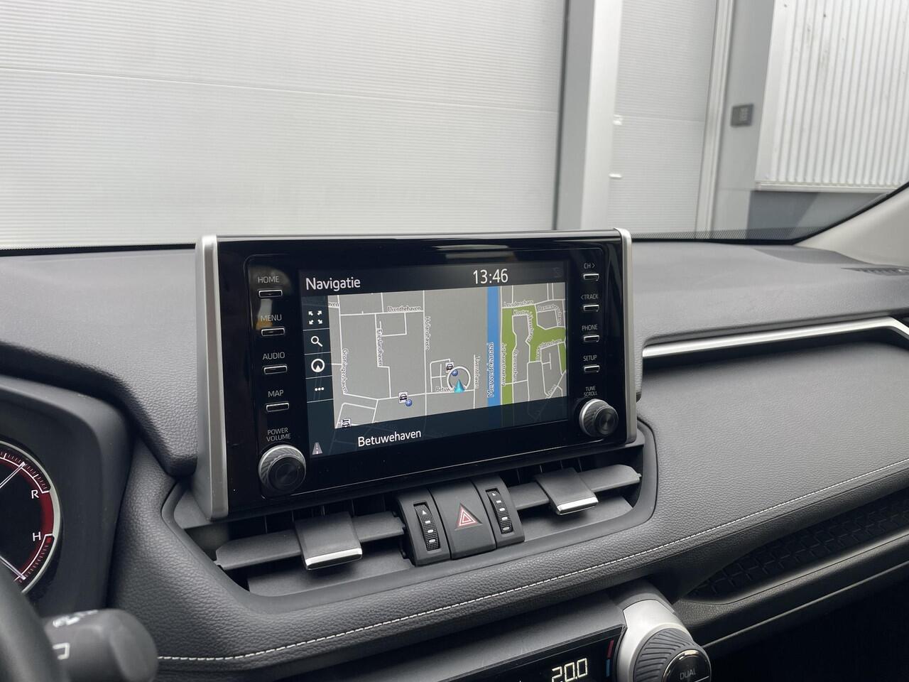 Toyota RAV4 2.0 VVT-iE Business | Benzine hangeschakeld | 2000 KG Trekgewicht | All Season Banden |