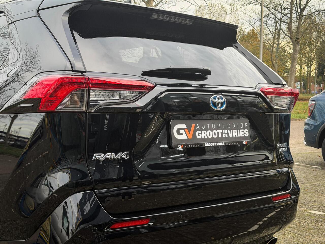Toyota RAV4 2.5 Hybrid AWD Black Edition 1650kg trekgewicht!|Panorama|360 camera|JBL
