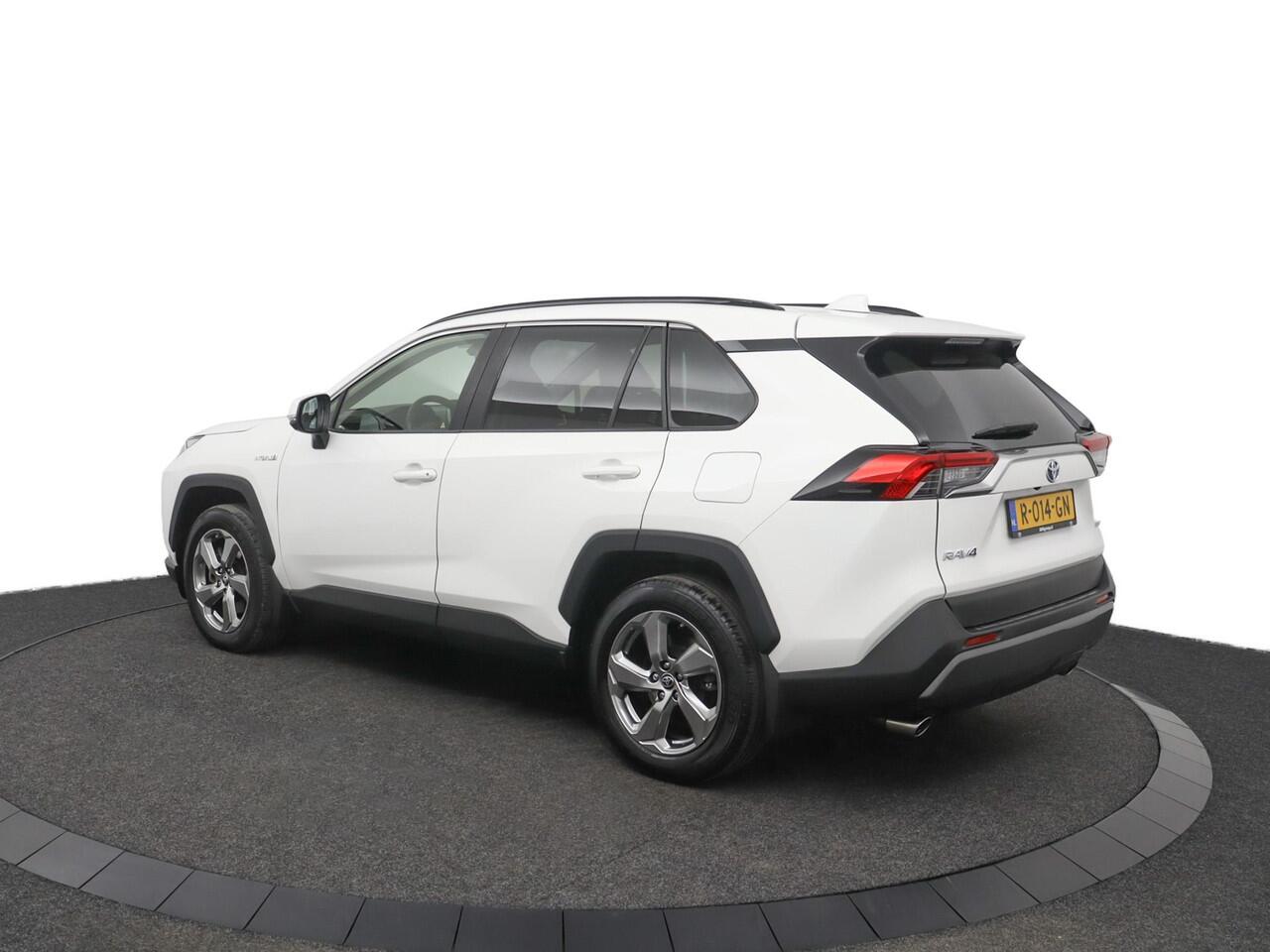 Toyota RAV4 2.5 Hybrid Active | Stuur en voorruitverwarming | Parkeercamera | Apple carplay Android auto |