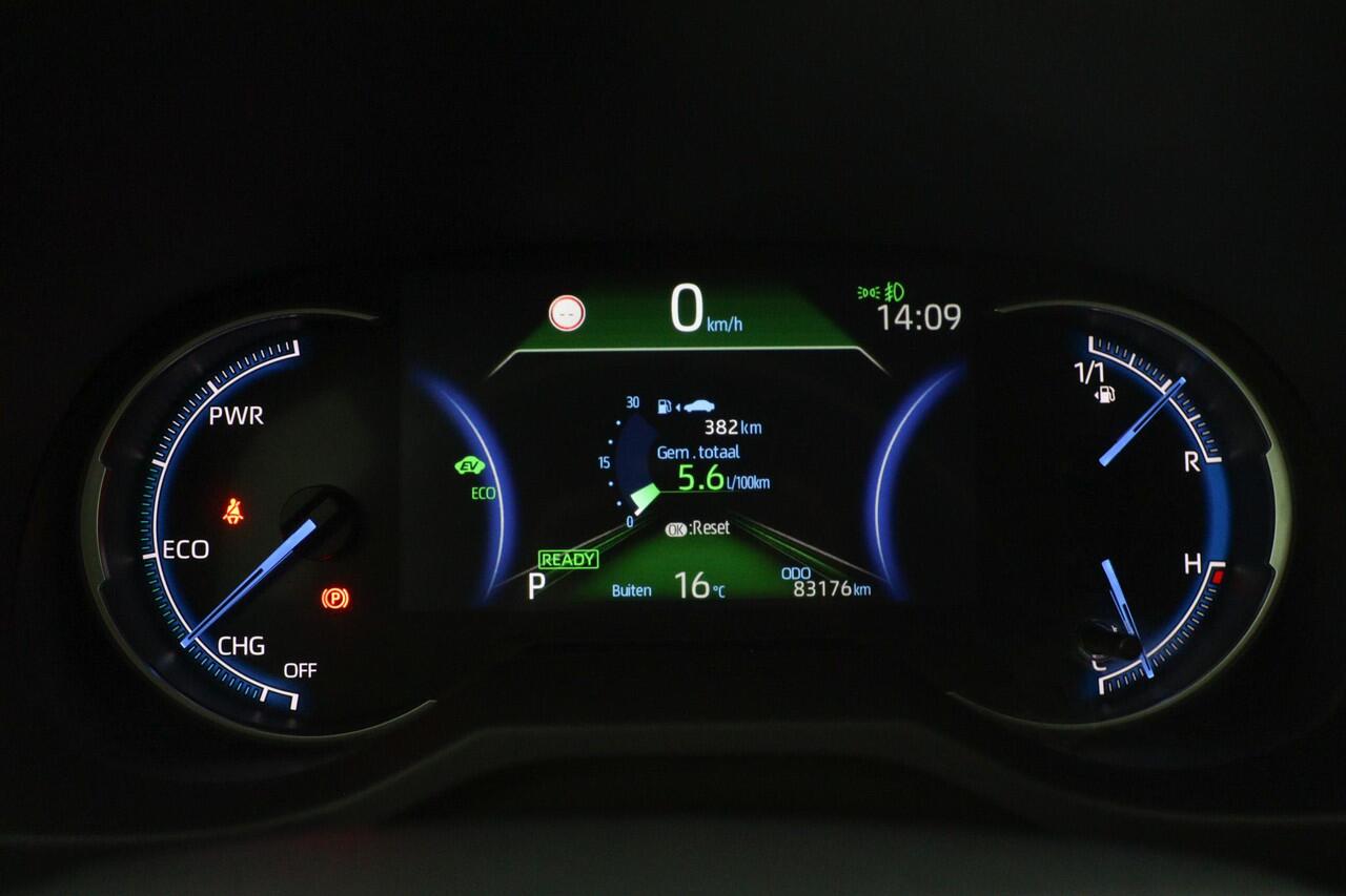 Toyota RAV4 2.5 Hybrid Active | Stuur en voorruitverwarming | Parkeercamera | Apple carplay Android auto |