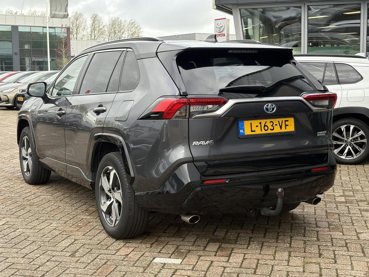 Toyota RAV4 2.5 Plug-in Hybrid AWD Dynamic | Afneembare trekhaak | 1500 kilo trekgewicht |