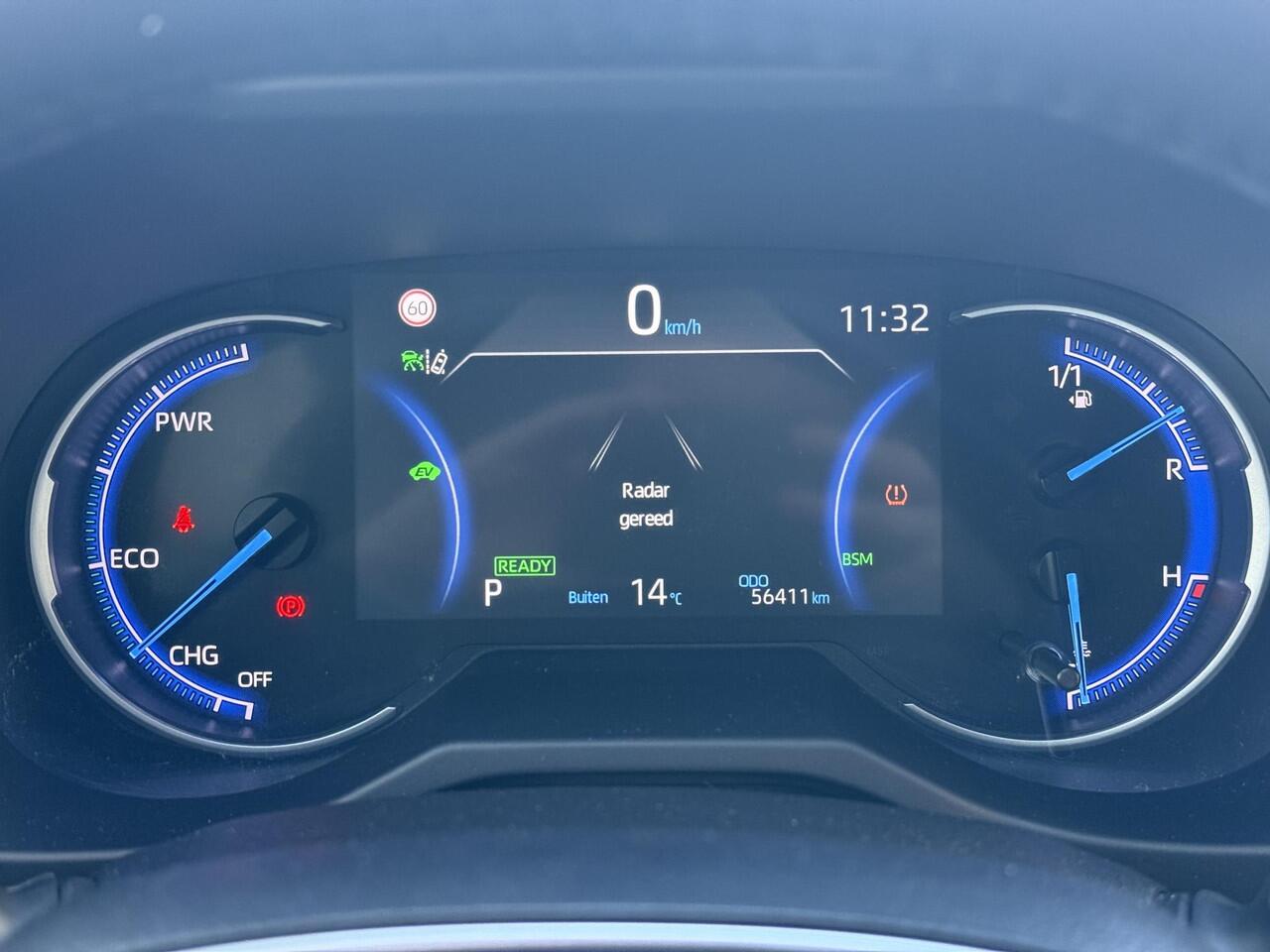 Toyota RAV4 2.5 Hybrid Dynamic Ultimate **TREKHAAK/ DODEHOEK DETECTIE/ STOELVERWARMING/ 36 MAANDEN GARANTIE**