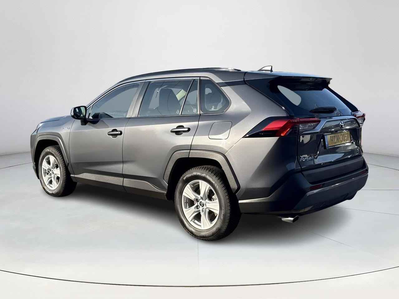 Toyota RAV4 2.5 Hybrid Dynamic Ultimate **TREKHAAK/ DODEHOEK DETECTIE/ STOELVERWARMING/ 36 MAANDEN GARANTIE**