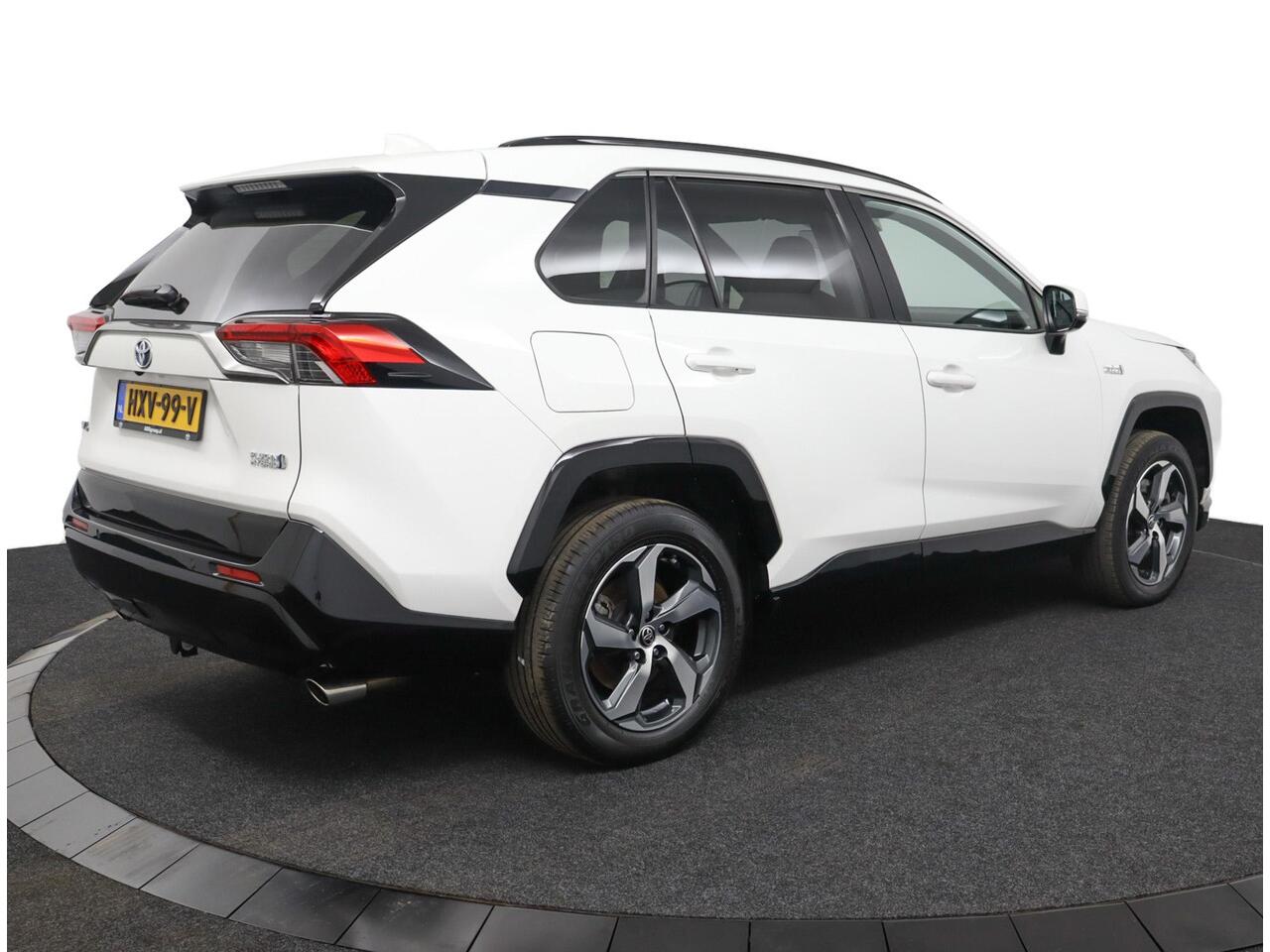 Toyota RAV4 2.5 Plug-in Hybrid AWD Business | Adaptive Cruise Control | Achteruitrijcamera | Parkeersensoren | Apple Carplay | Android Auto | Stoelverwarming |