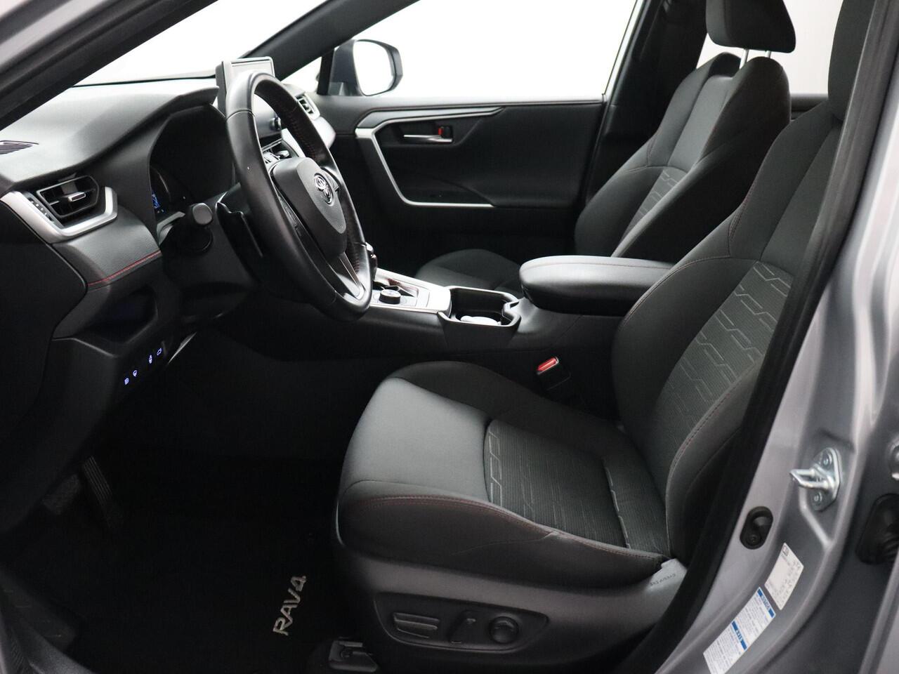 Toyota RAV4 2.5 Plug-in Hybrid AWD Dynamic | ACC | Trekhaak | Navigatie | Camera!