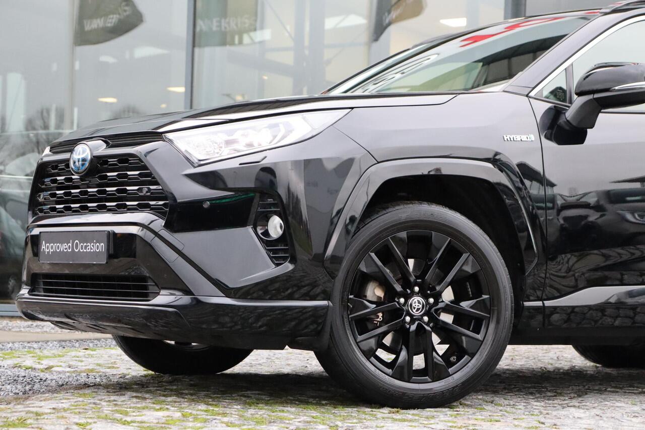 Toyota RAV4 2.5 Hybrid AWD Black Edition, Apple Carplay / Android Auto, JBL Audio, Parkeersensoren.