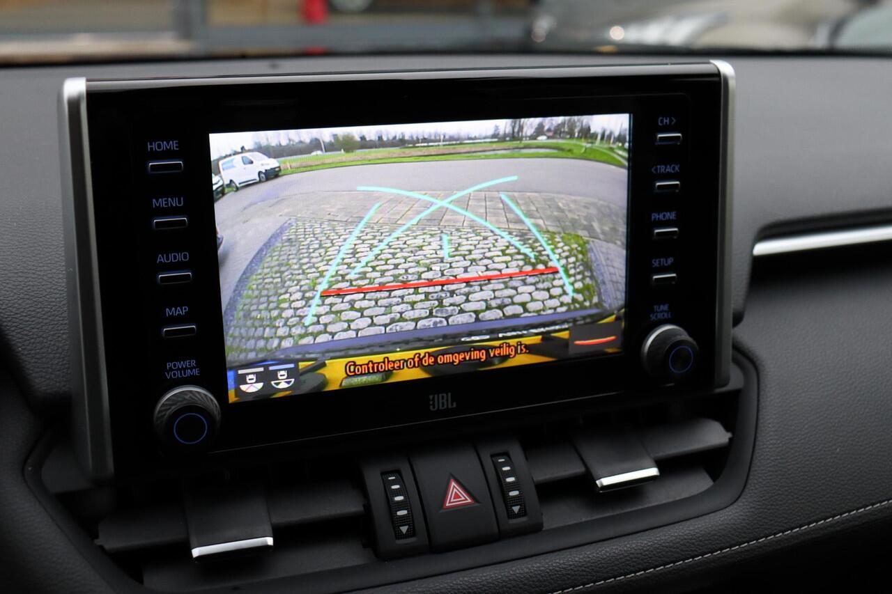 Toyota RAV4 2.5 Hybrid AWD Black Edition, Apple Carplay / Android Auto, JBL Audio, Parkeersensoren.
