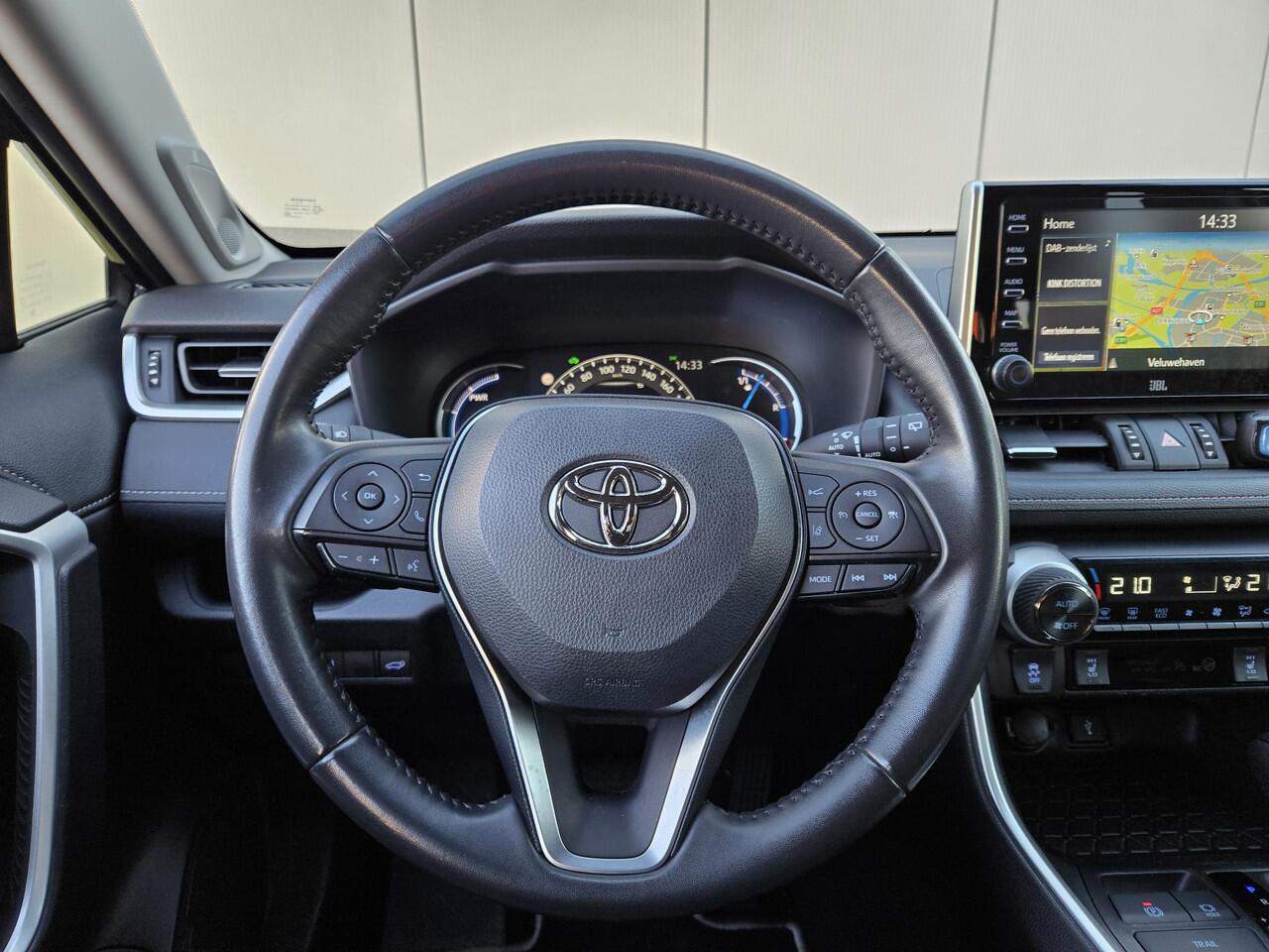 Toyota RAV4 2.5 Hybrid AWD Style , 54.000 km, 360 gr Camera, Trekhaak, Leer, Navigatie, Org NL en 1e Eigenaar.