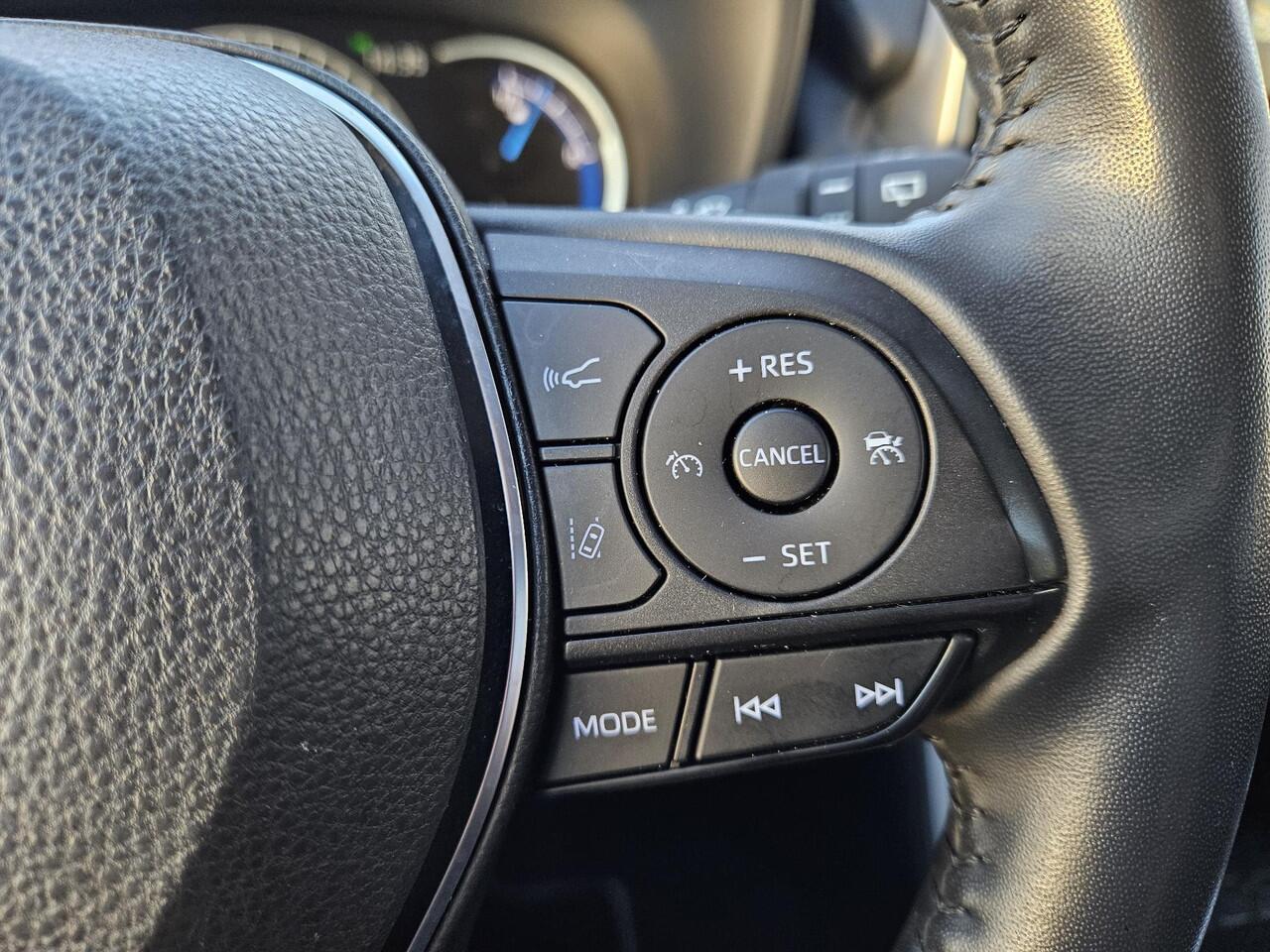 Toyota RAV4 2.5 Hybrid AWD Style , 54.000 km, 360 gr Camera, Trekhaak, Leer, Navigatie, Org NL en 1e Eigenaar.