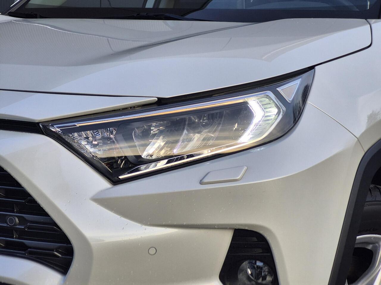 Toyota RAV4 2.5 Hybrid AWD Executive | Leder | Trekhaak | LED | Keyless | Carplay |