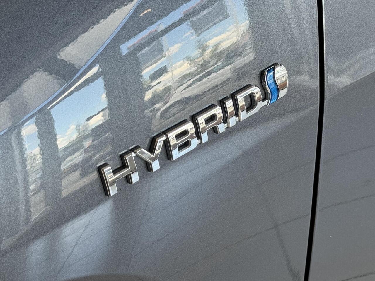 Toyota RAV4 2.5 Hybrid Style | Elektr. achterklep | Keyless | Trekhaak (vast) | Stoel/stuur verw. |