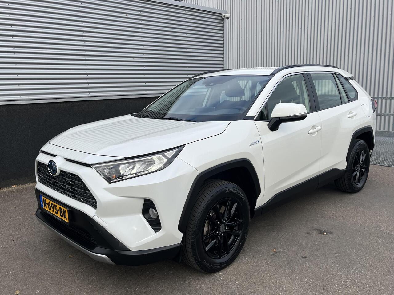 Toyota RAV4 2.5 Hybrid Active 1e eign. BTW-auto, Navigatie, LMV, Cliamte control, Nieuw geleverd, Goed onderhouden