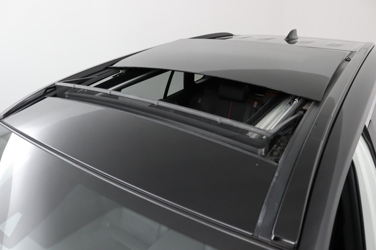 Toyota RAV4 2.5 Plug-in Hybrid AWD Bi-Tone Plus | elektrisch glazen panorama-dak |