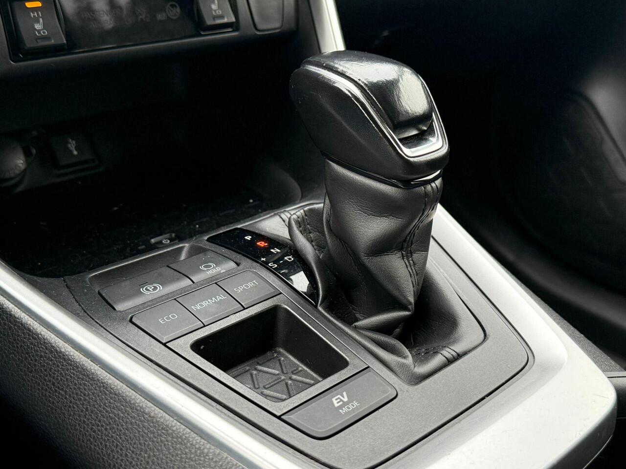 Toyota RAV4 2.5 Hybrid Active Camera