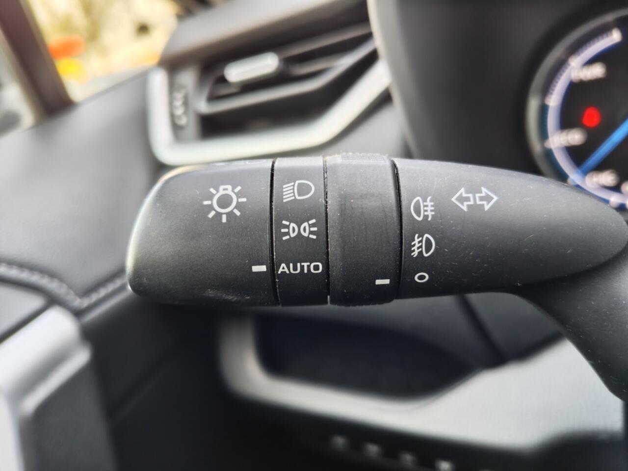 Toyota RAV4 2.5 Hybrid AWD Executive | Premium Pack | Sensoren v/a | Android