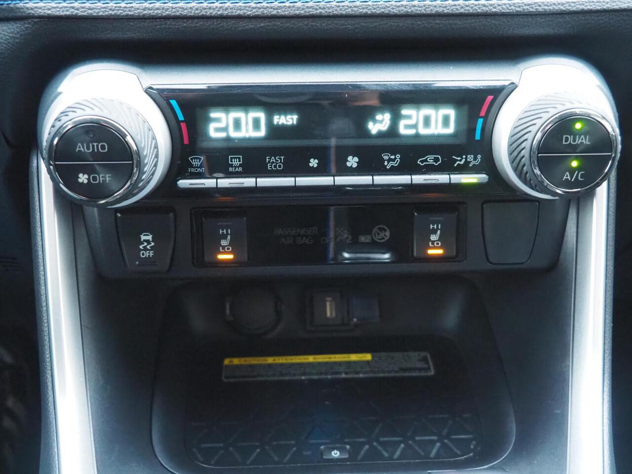 Toyota RAV4 2.5 Hybrid AWD Bi-Tone| Leer| Stoelverw.|Carplay