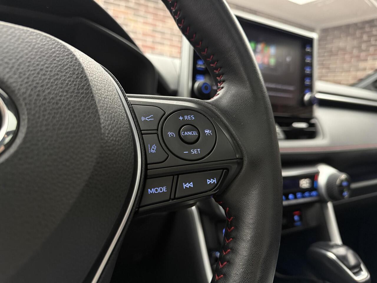 Toyota RAV4 2.5 Plug-in Hybrid AWD Style Adaptive Panorama Camera Memory