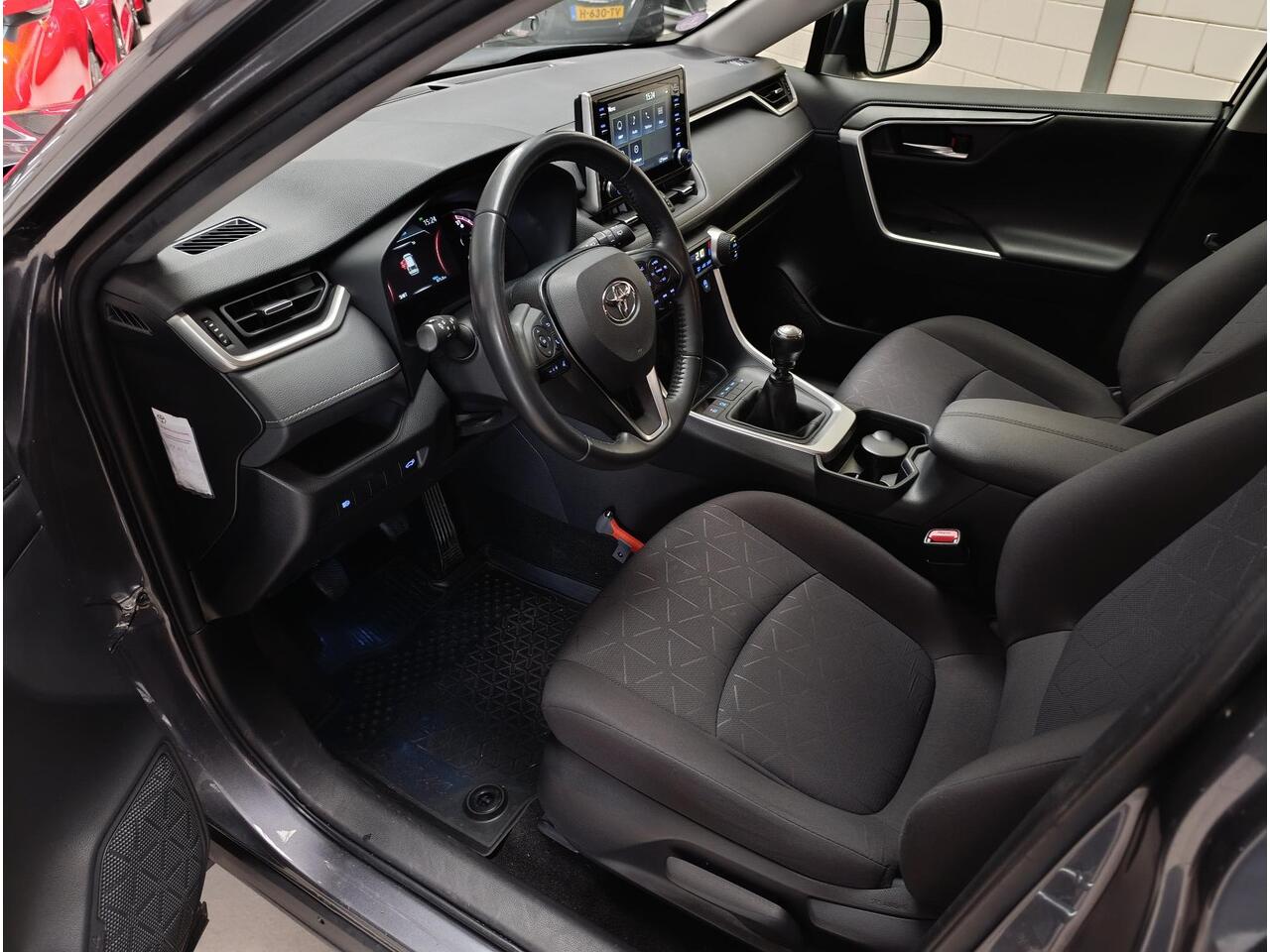 Toyota RAV4 2.0 VVT-iE Dynamic Navigatie | Camera | Keyless | Automatische airco | parkeer sensoren | Trekhaak