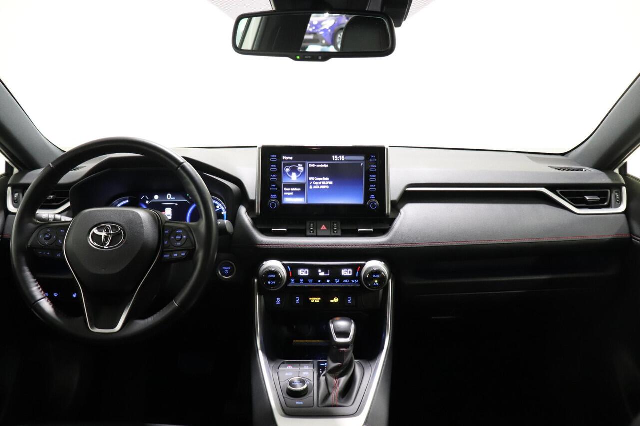 Toyota RAV4 2.5 Plug-in Hybrid AWD Style, Trekhaak, Bearlock, Stoelverwarming voor en achter, Stuur verwarming, Dealer onderhouden!