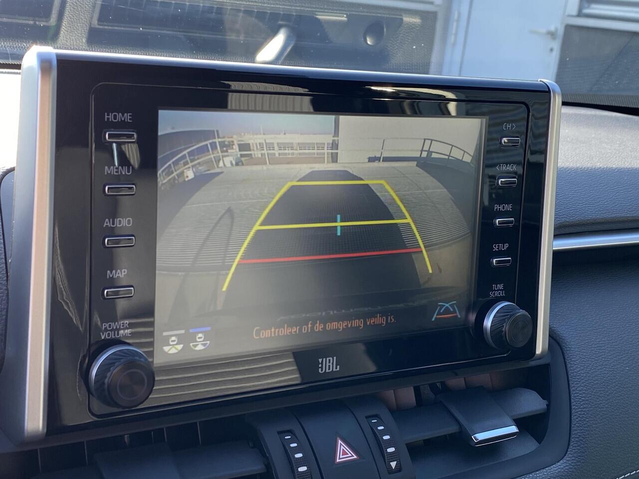 Toyota RAV4 2.5 Hybrid AWD Black Edition Navigatie, JBL, Stoelverwarming, Parkeersensoren, Elek. bestuurderstoel, leder/alcantara, LED, LMV, BTW-auto