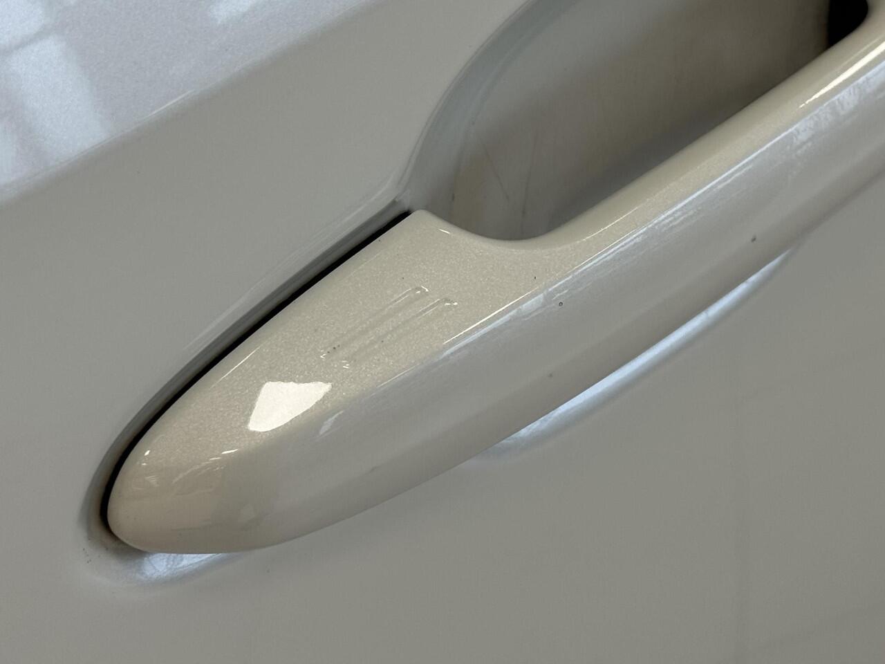 Toyota RAV4 2.5 Hybrid AWD Executive | Leder | Trekhaak | LED | Keyless | Carplay |