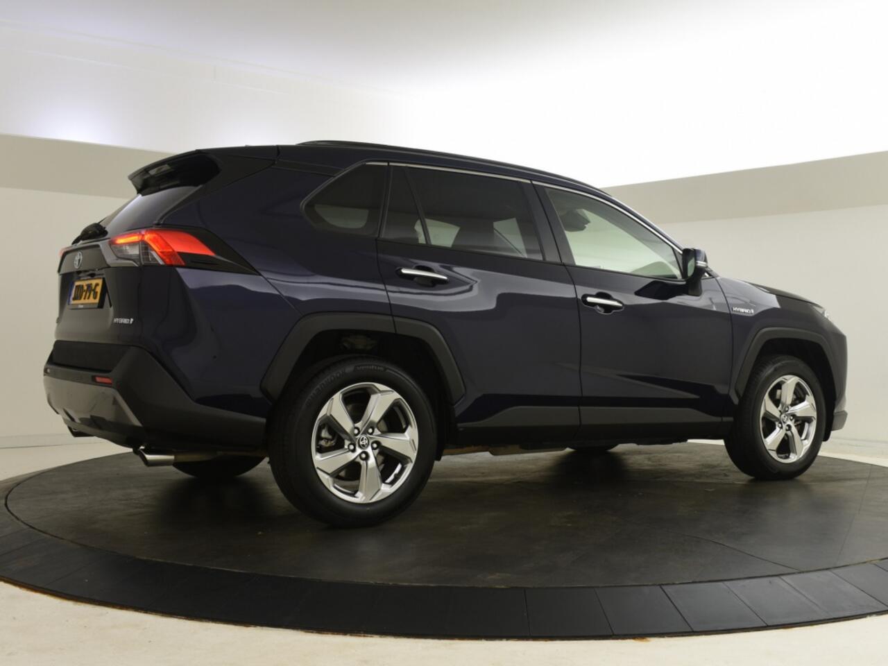 Toyota RAV4 2.5 Hybrid Executive | JBL audio | Blind Spot | Adapt. cruise |