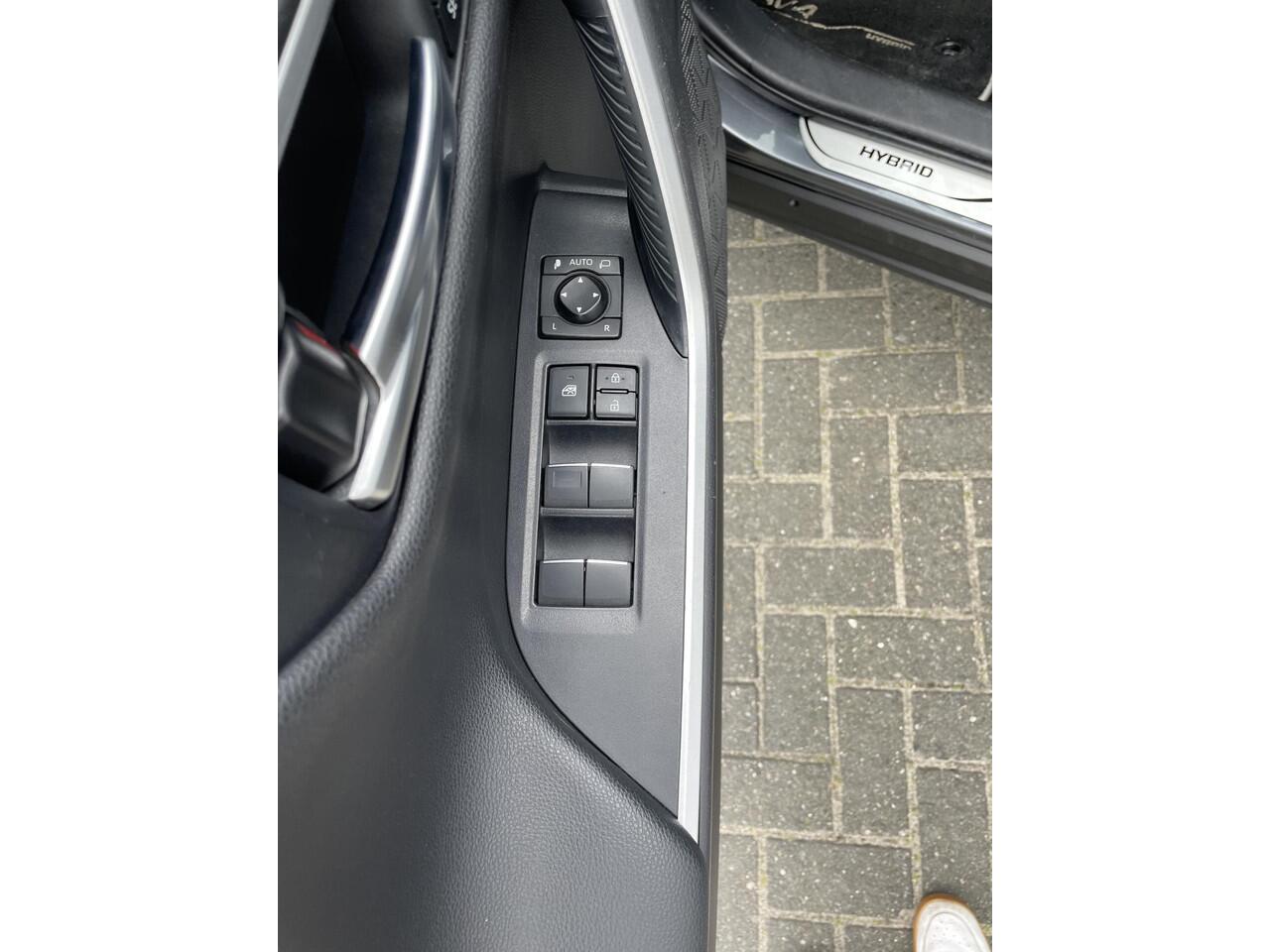 Toyota RAV4 2.5 Hybrid AWD Executive | 360 gr Camera, stoelgeheugen | Leder | enz