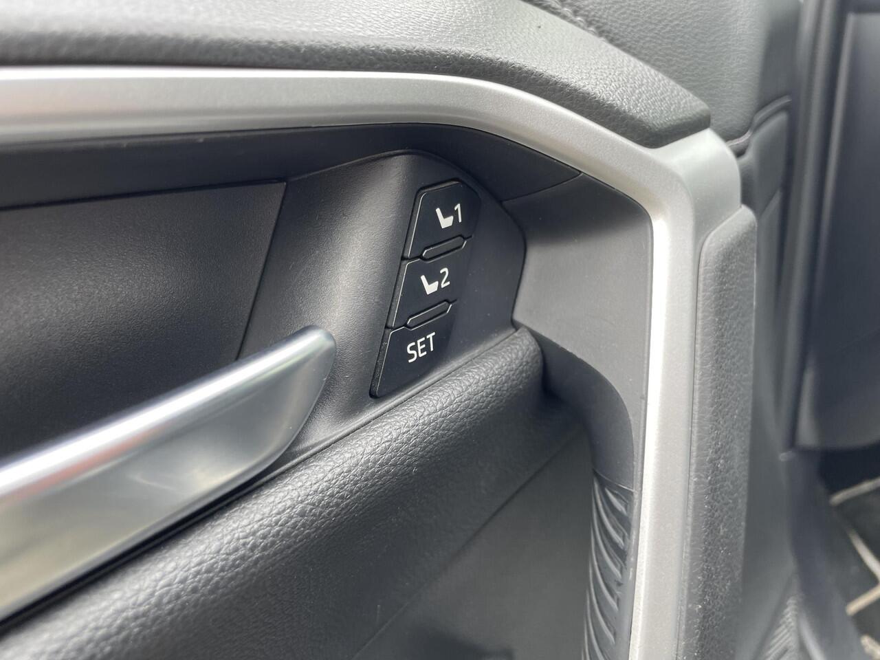 Toyota RAV4 2.5 Hybrid AWD Executive | 360 gr Camera, stoelgeheugen | Leder | enz