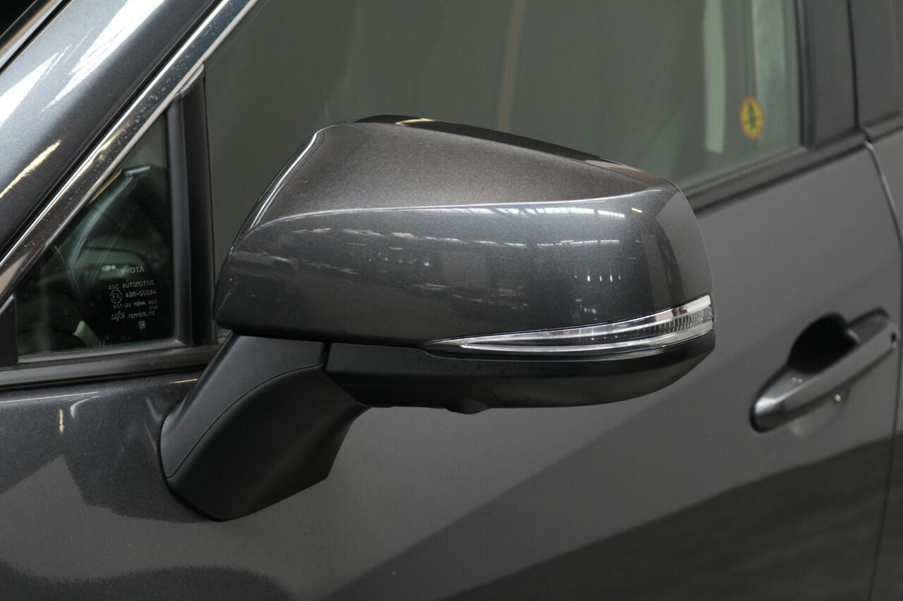 Toyota RAV4 2.5 Hybrid AWD ADVENTURE, Trekhaak, Treeplanken, Stoel & Stuurverwarming, Apple Carplay/Android Auto, BSM!