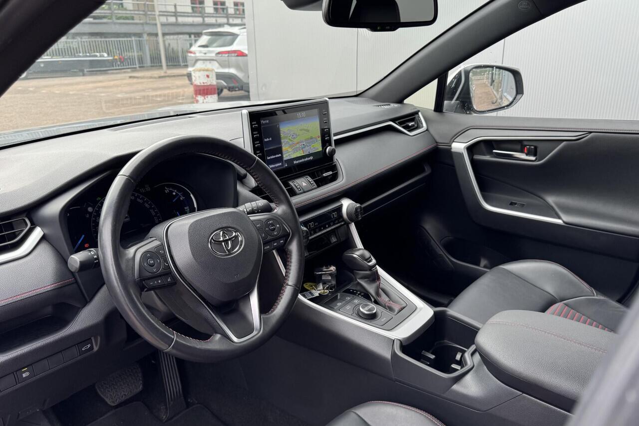 Toyota RAV4 2.5 Plug-in Hybrid AWD Style Navigatie, Stoelverwarming, Achteruitrijcamera, Elek. bestuurdersstoel, LED, Privacy glass, Smart Key