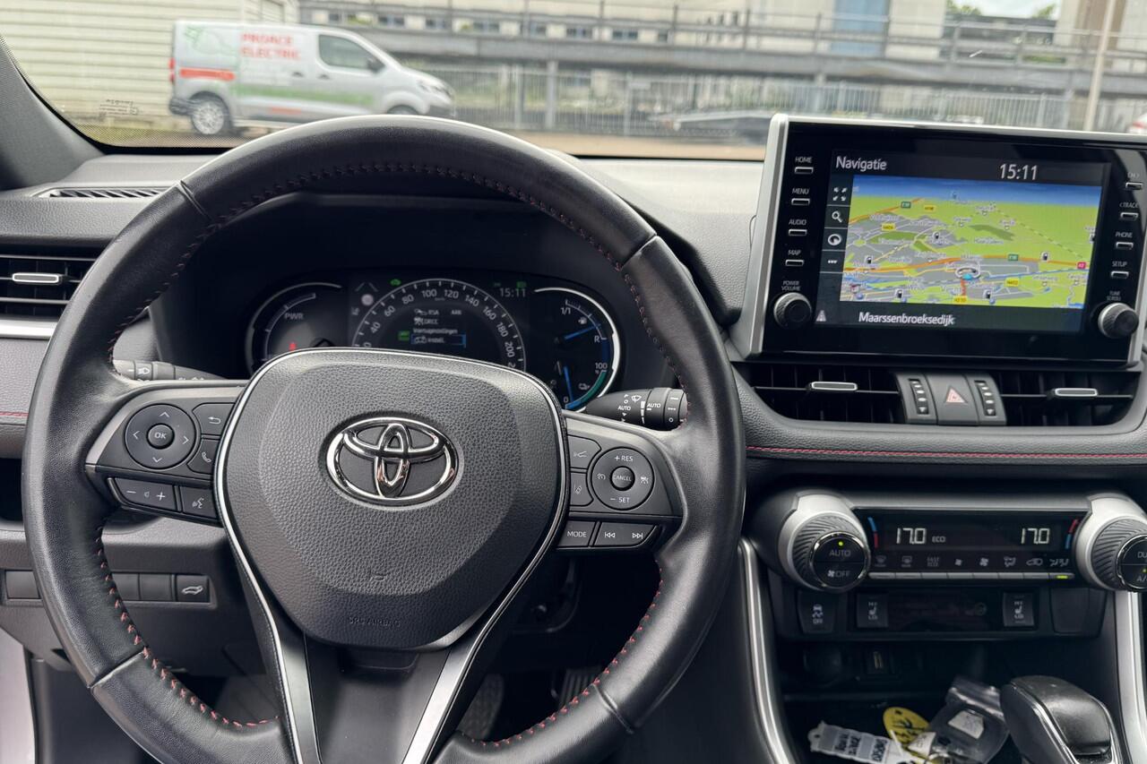 Toyota RAV4 2.5 Plug-in Hybrid AWD Style Navigatie, Stoelverwarming, Achteruitrijcamera, Elek. bestuurdersstoel, LED, Privacy glass, Smart Key