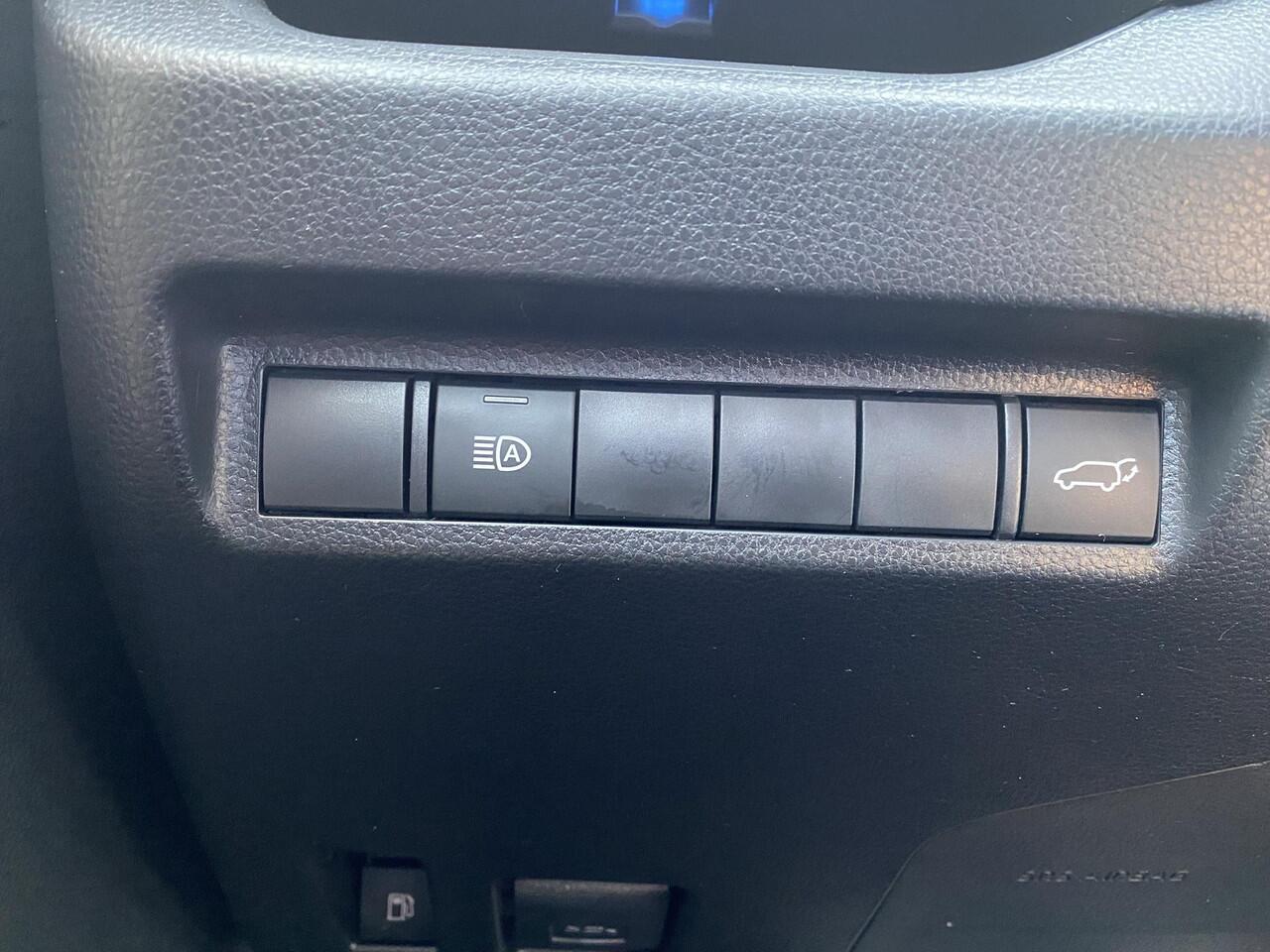 Toyota RAV4 2.5 Hybrid AWD Black Edition Trekhaak, JBL, Navigatie, Stoelverwarming, LMV, LED, Adaptieve cruise control.