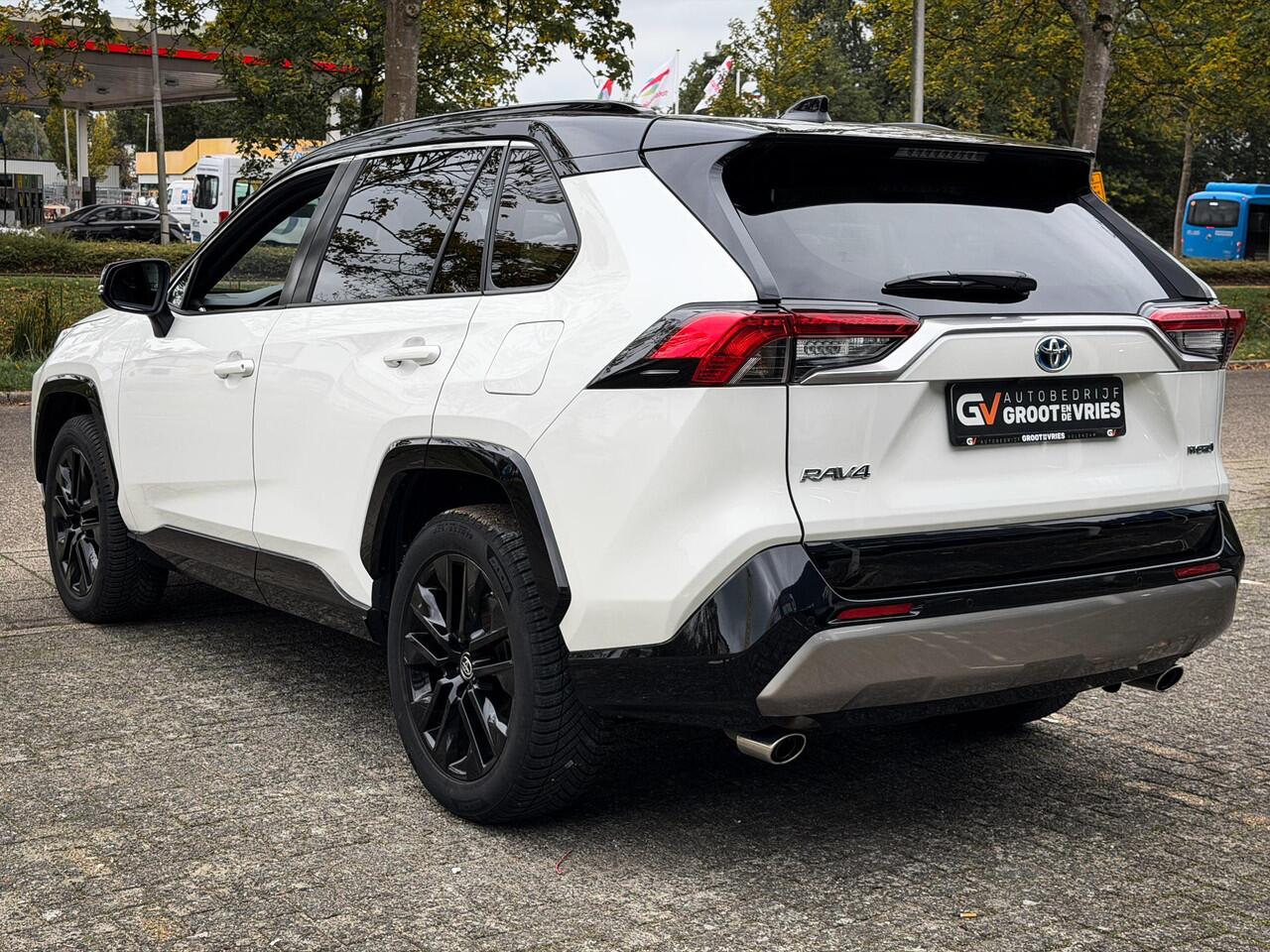 Toyota RAV4 2.5 Hybrid Style Two Tone|Camera|Elek a klep|Stoel/stuurverw.