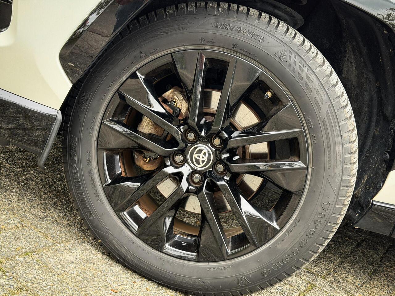 Toyota RAV4 2.5 Hybrid Style Two Tone|Camera|Elek a klep|Stoel/stuurverw.