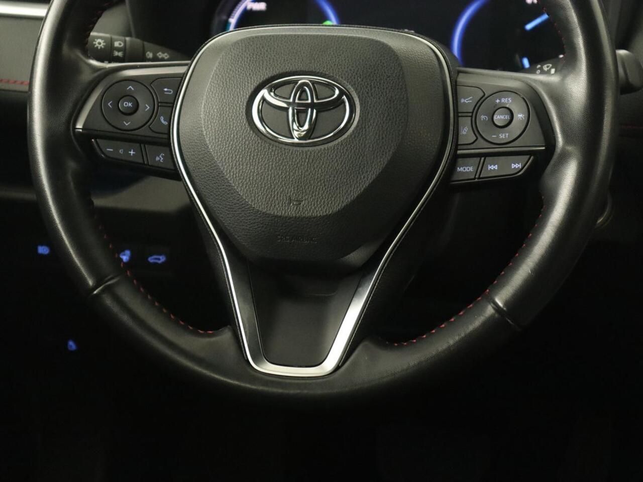 Toyota RAV4 2.5 Plug-in Hybrid AWD Dynamic | Trekhaak | Stoelverwarming | Adaptive cruise | Carplay | Achterbankverwarming | Full LED | Keyless