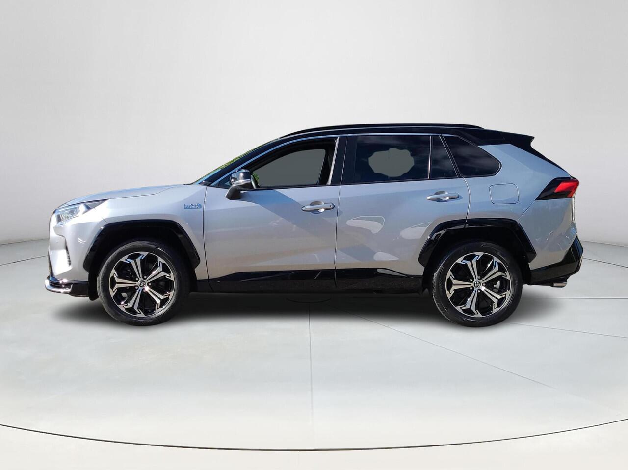 Toyota RAV4 2.5 Plug-in Hybrid AWD Bi-Tone Plus | Gekoelde stoelen | Apple CarPlay | Blindspot | Rijklaarprijs incl. garantie |