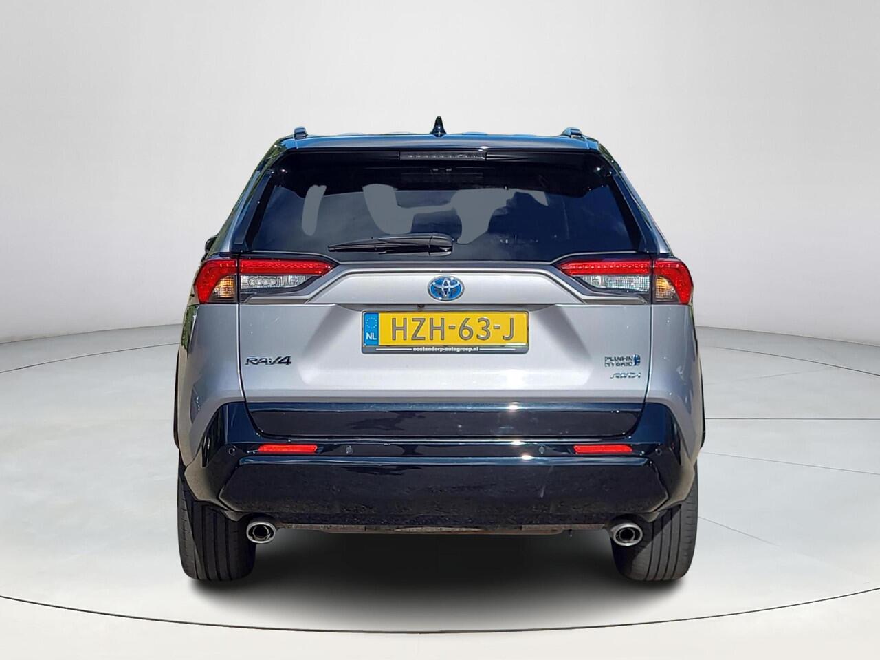 Toyota RAV4 2.5 Plug-in Hybrid AWD Bi-Tone Plus | Gekoelde stoelen | Apple CarPlay | Blindspot | Rijklaarprijs incl. garantie |